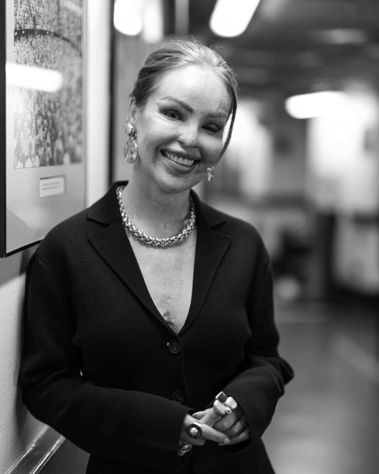 Katie Piper portrait at London event, professional event photographer Twiggles UK