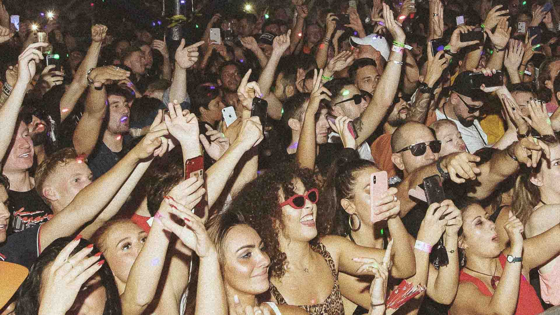 london-music-event-photographer-concert-crowd